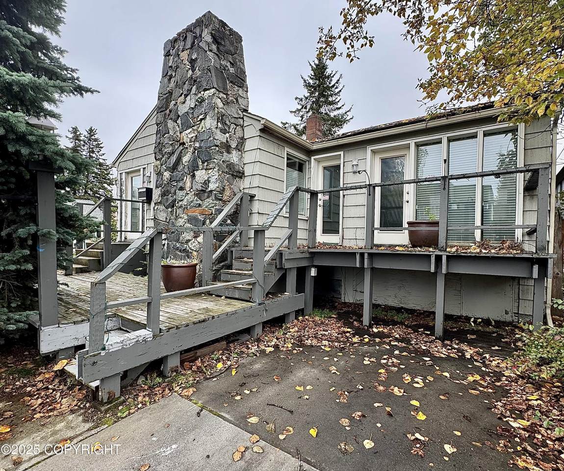 124 7th Avenue - Photo 1