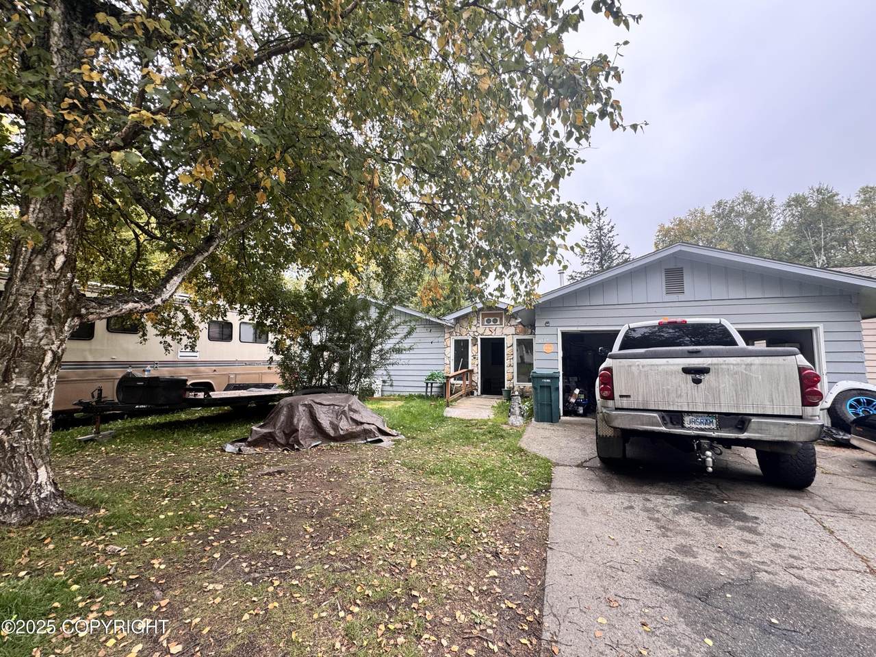 4904 Cambridge Way - Photo 1