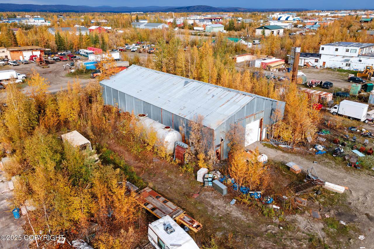 2179 Donald Avenue - Photo 1