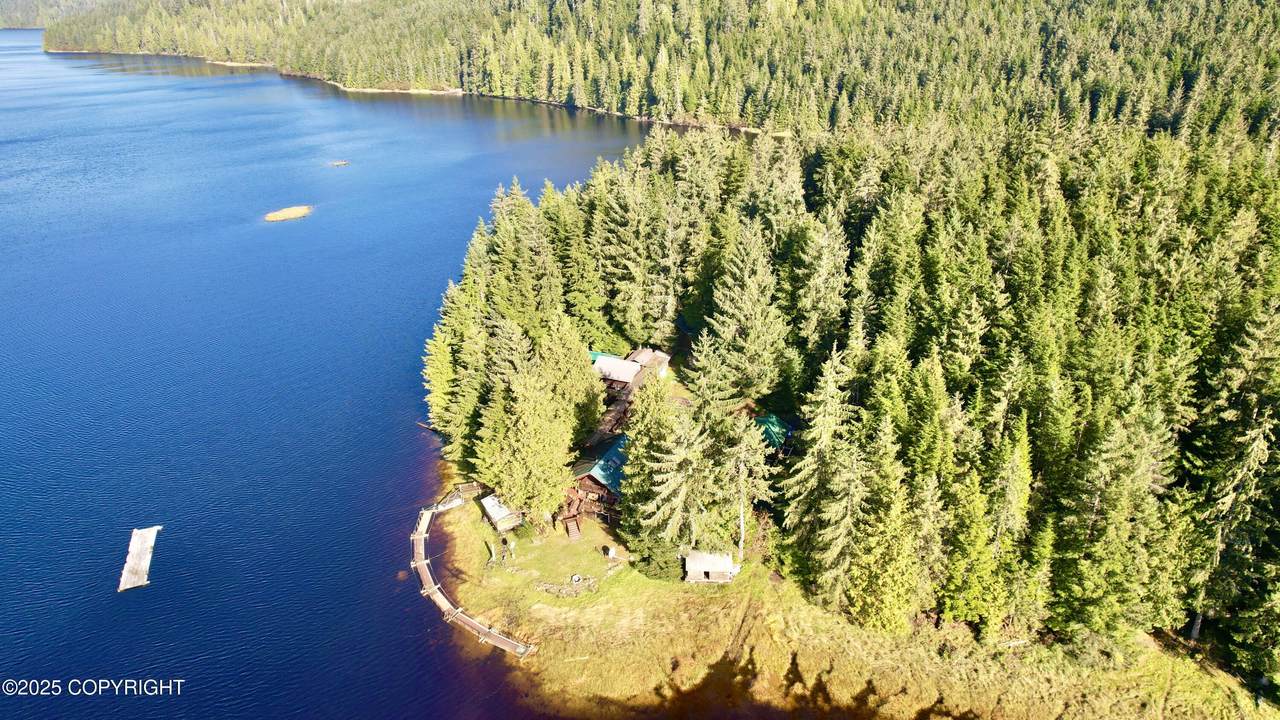 https://bt-photos.global.ssl.fastly.net/alaska/1280_boomver_1_25-12778-2.jpg