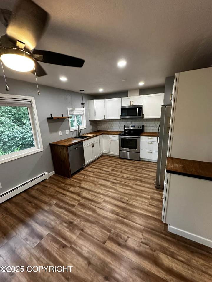 808 Bragaw Street - Photo 1