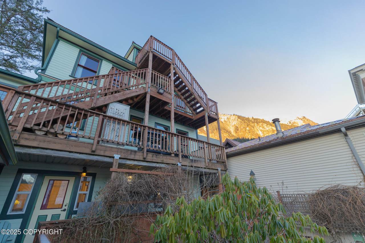 113 Fifth Street - Photo 1