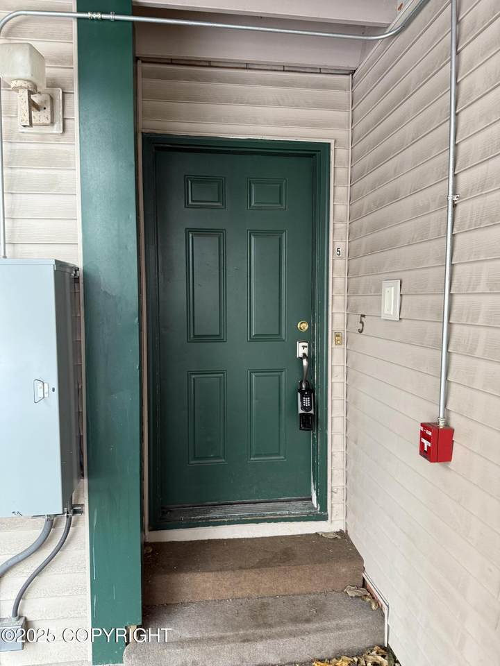 1542 Northview Drive - Photo 1