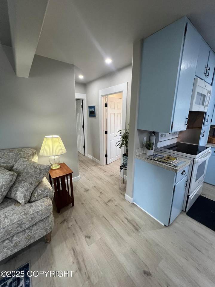 300 Manor Avenue - Photo 1