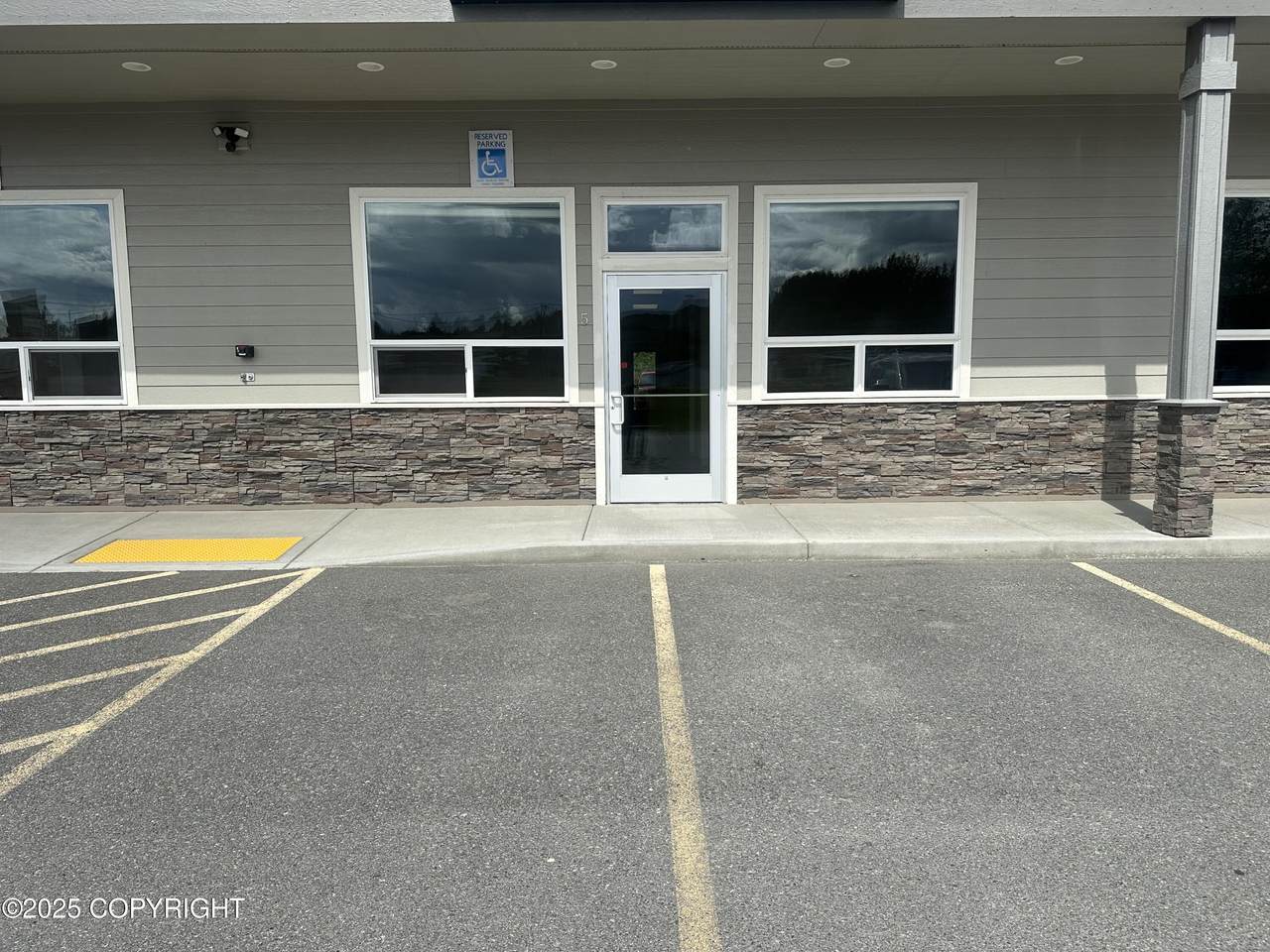 https://bt-photos.global.ssl.fastly.net/alaska/1280_boomver_1_25-7991-2.jpg