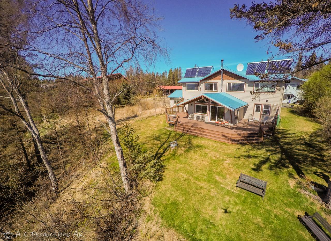 1393 Bay Avenue - Photo 1