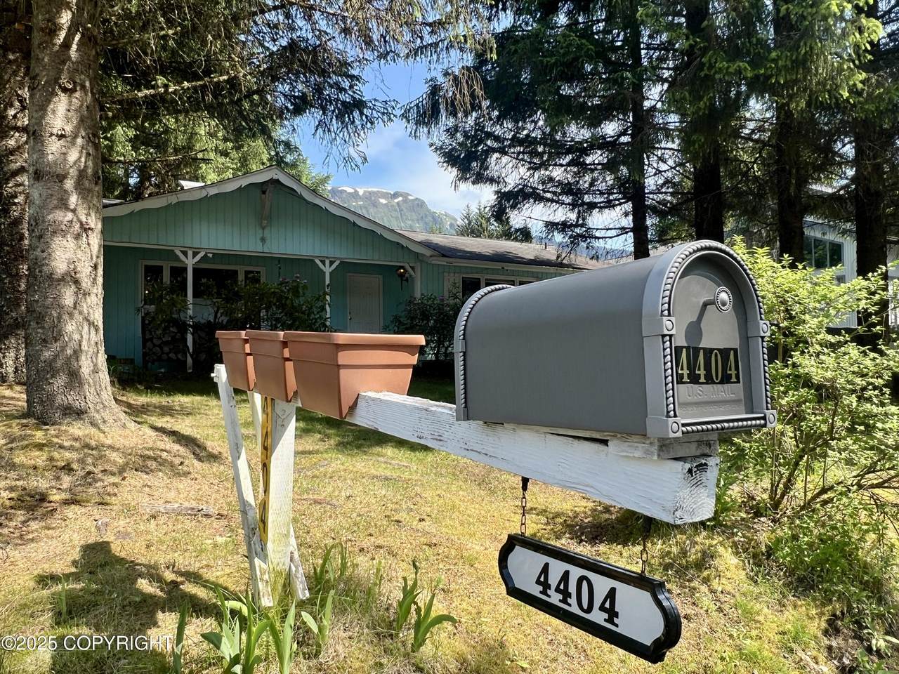 4404 Cloverdale Street - Photo 1