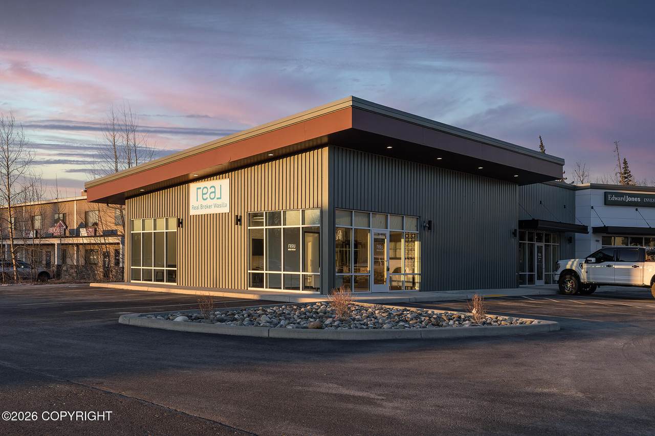 1175 Leatherleaf Loop - Photo 1