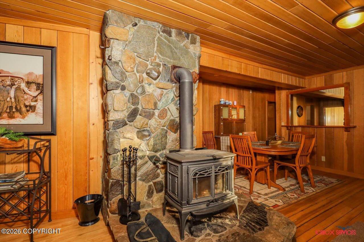 https://bt-photos.global.ssl.fastly.net/alaska/1280_boomver_1_26-1830-2.jpg