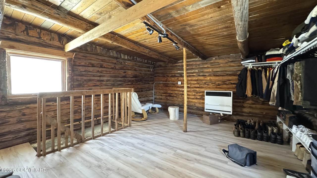 https://bt-photos.global.ssl.fastly.net/alaska/1280_boomver_1_26-1875-2.jpg