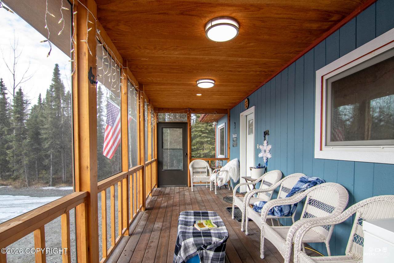 https://bt-photos.global.ssl.fastly.net/alaska/1280_boomver_1_26-2080-2.jpg