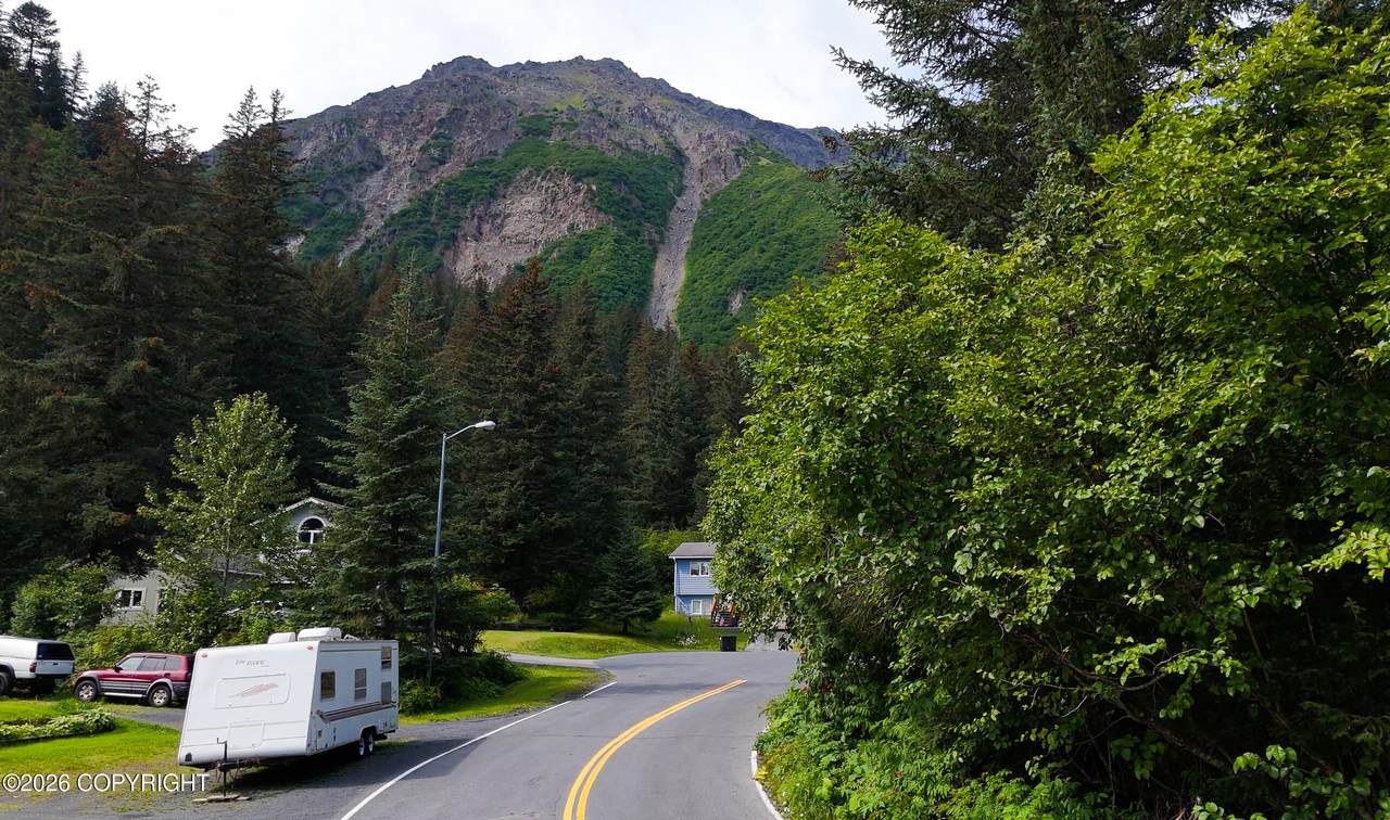 https://bt-photos.global.ssl.fastly.net/alaska/1280_boomver_1_26-2117-2.jpg