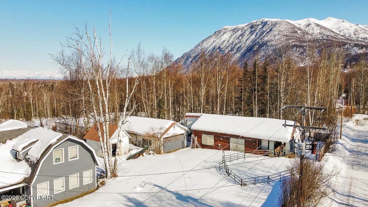 22970 Needels Loop - Photo 1