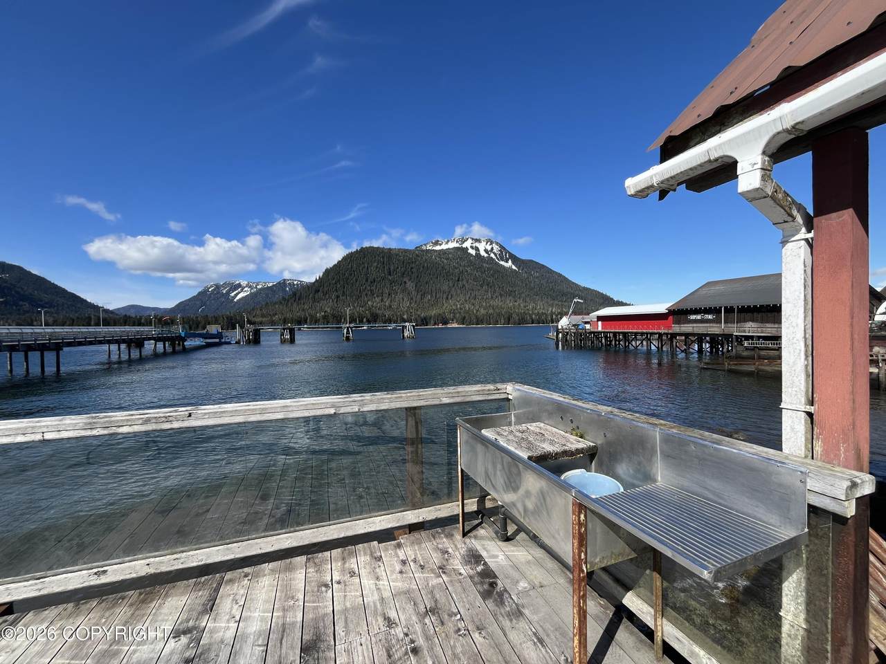 https://bt-photos.global.ssl.fastly.net/alaska/1280_boomver_1_26-3953-2.jpg
