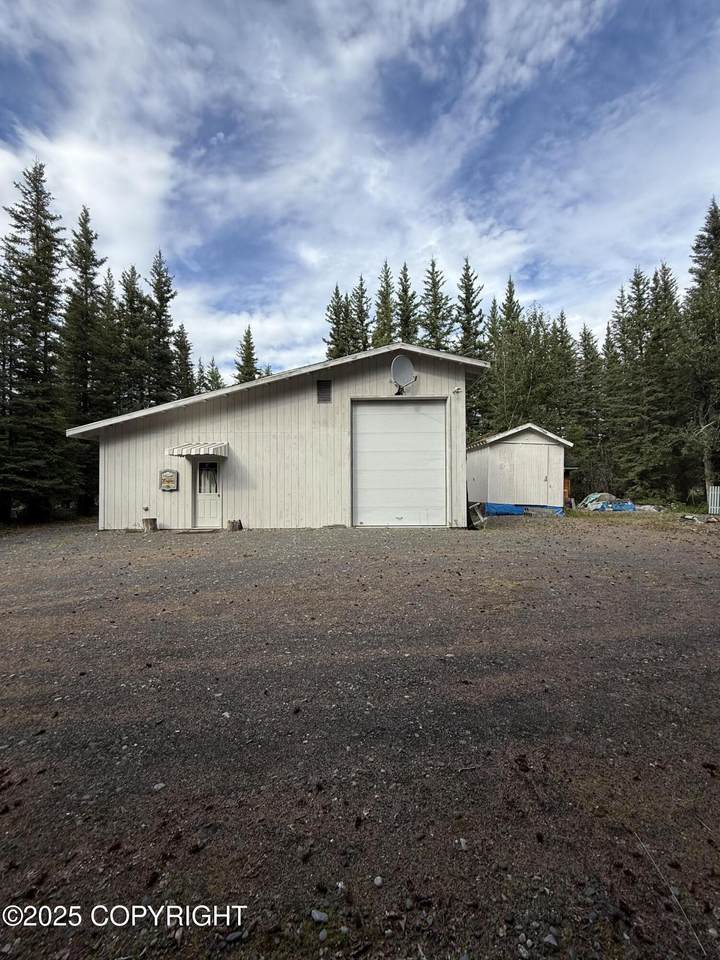 https://bt-photos.global.ssl.fastly.net/alaska/1280_boomver_1_26-473-2.jpg