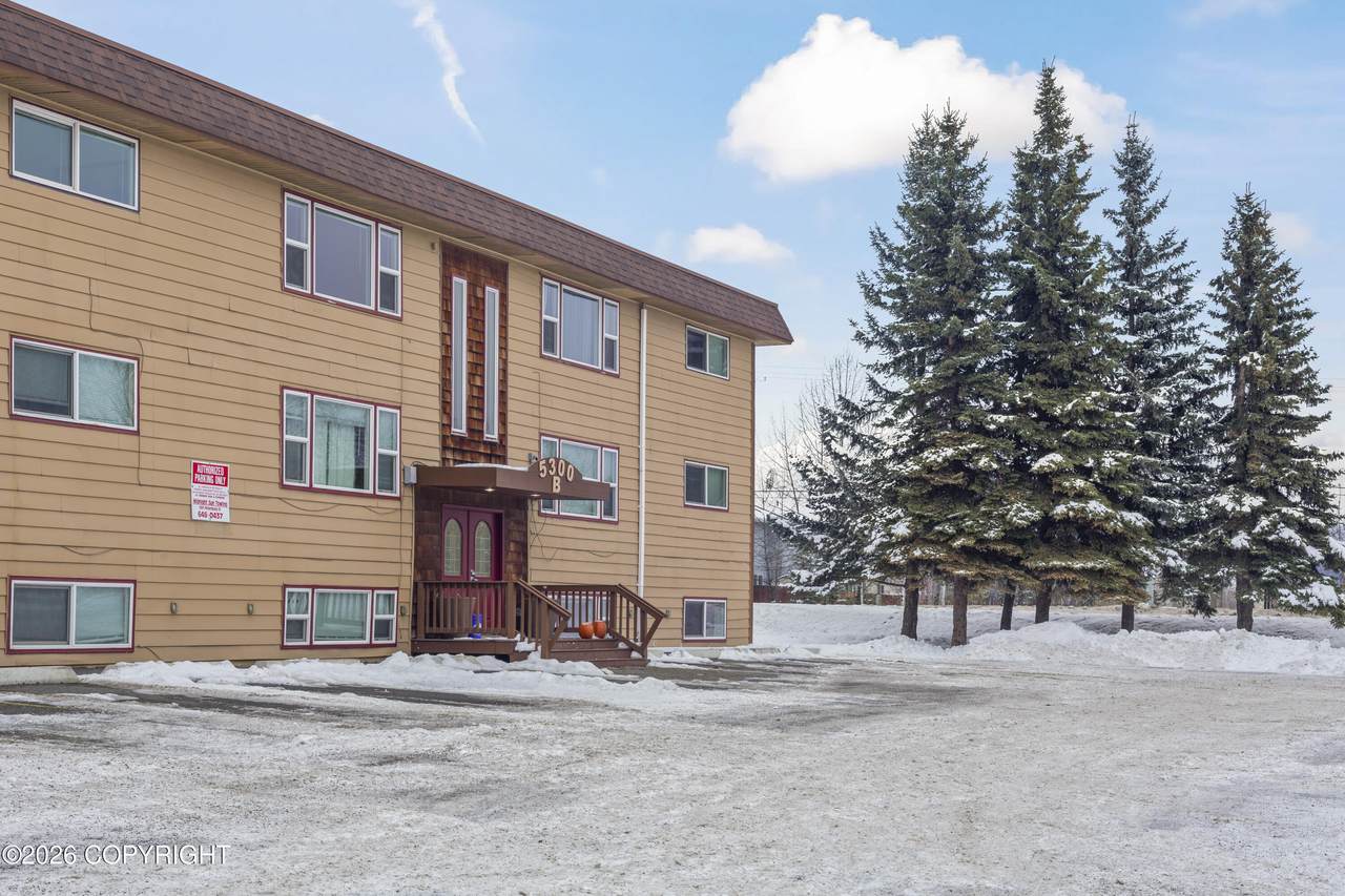 5360 Lake Otis Parkway - Photo 1