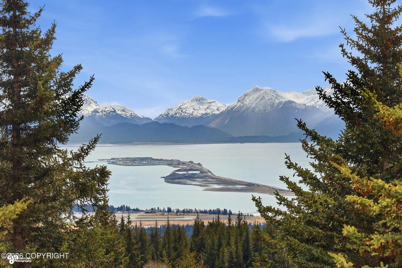 https://bt-photos.global.ssl.fastly.net/alaska/1280_boomver_1_26-5529-2.jpg