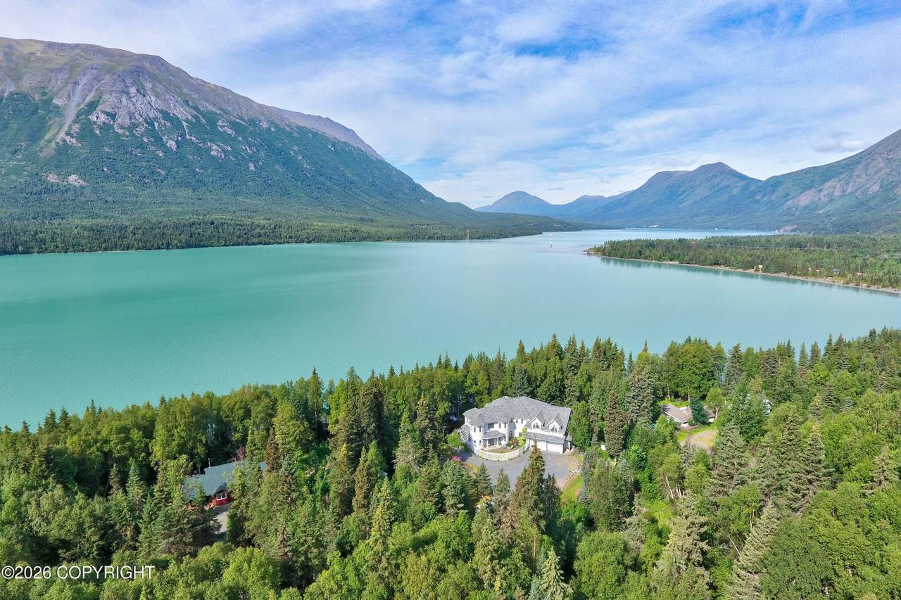 https://bt-photos.global.ssl.fastly.net/alaska/1280_boomver_2_26-5636-2.jpg