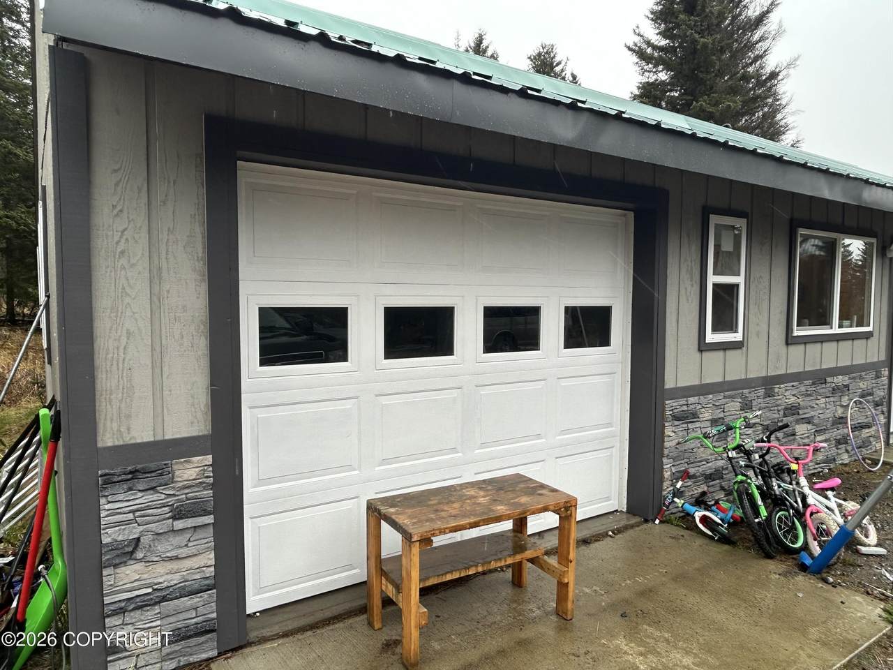 https://bt-photos.global.ssl.fastly.net/alaska/1280_boomver_1_26-5845-2.jpg