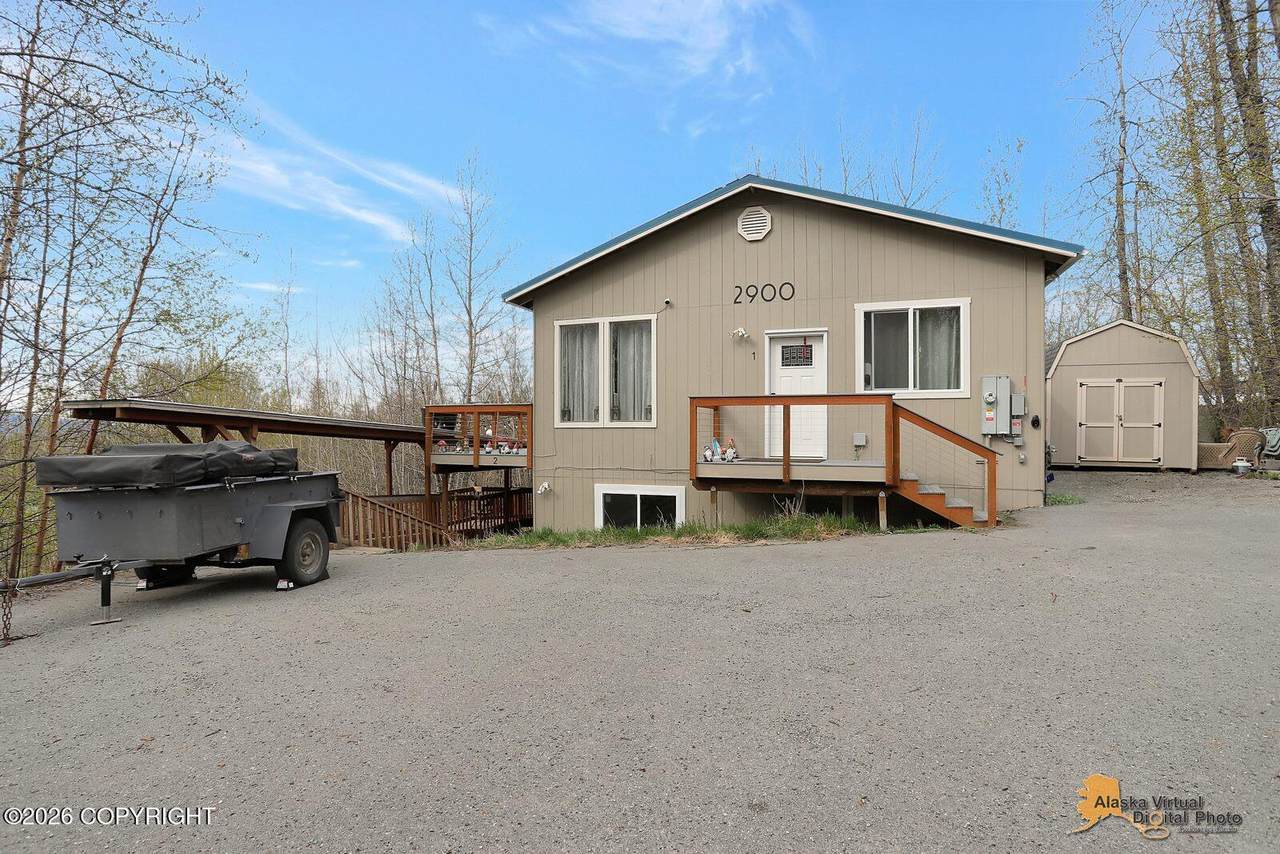 2900 Broadview Avenue - Photo 1