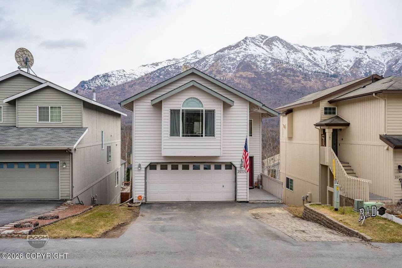 20730 Mountainside Drive - Photo 1