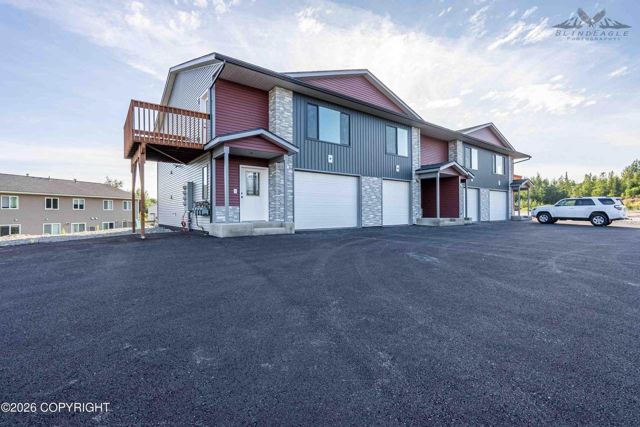 10005 Trennie Loop - Photo 1