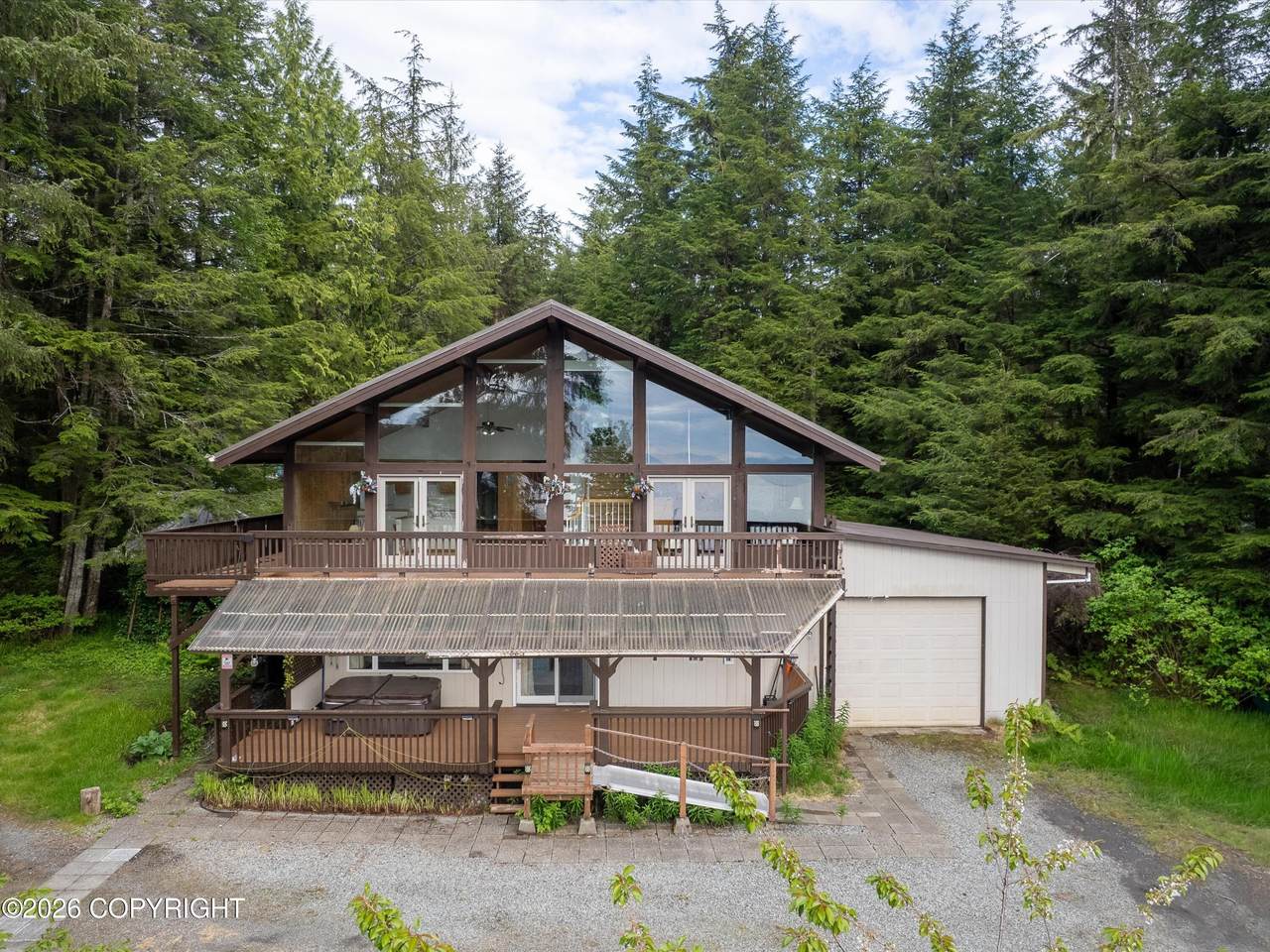 641/643 Sunset Drive - Photo 1