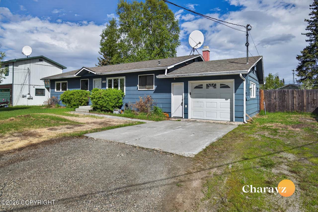 1608 Bridgewater Drive - Photo 1