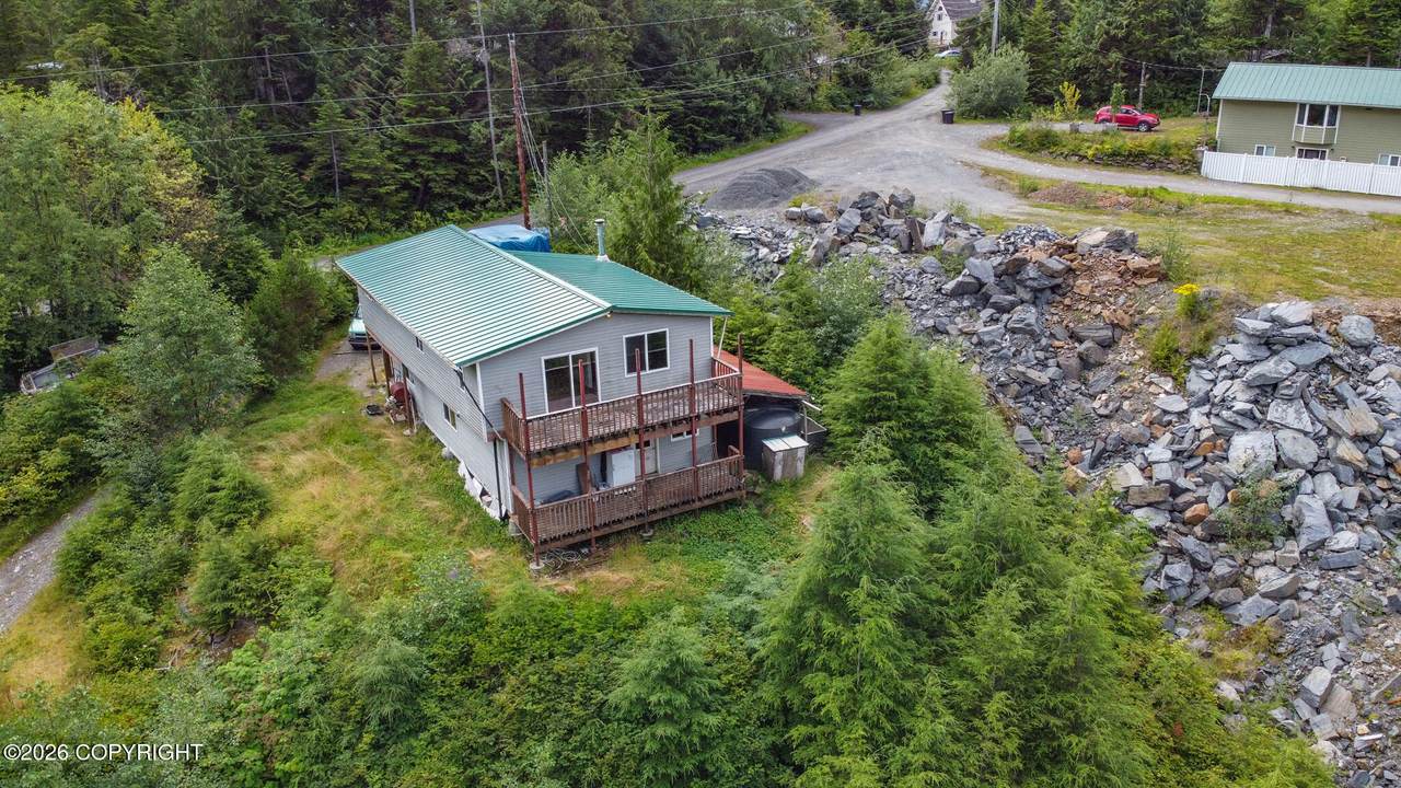 https://bt-photos.global.ssl.fastly.net/alaska/1280_boomver_1_26-65-2.jpg