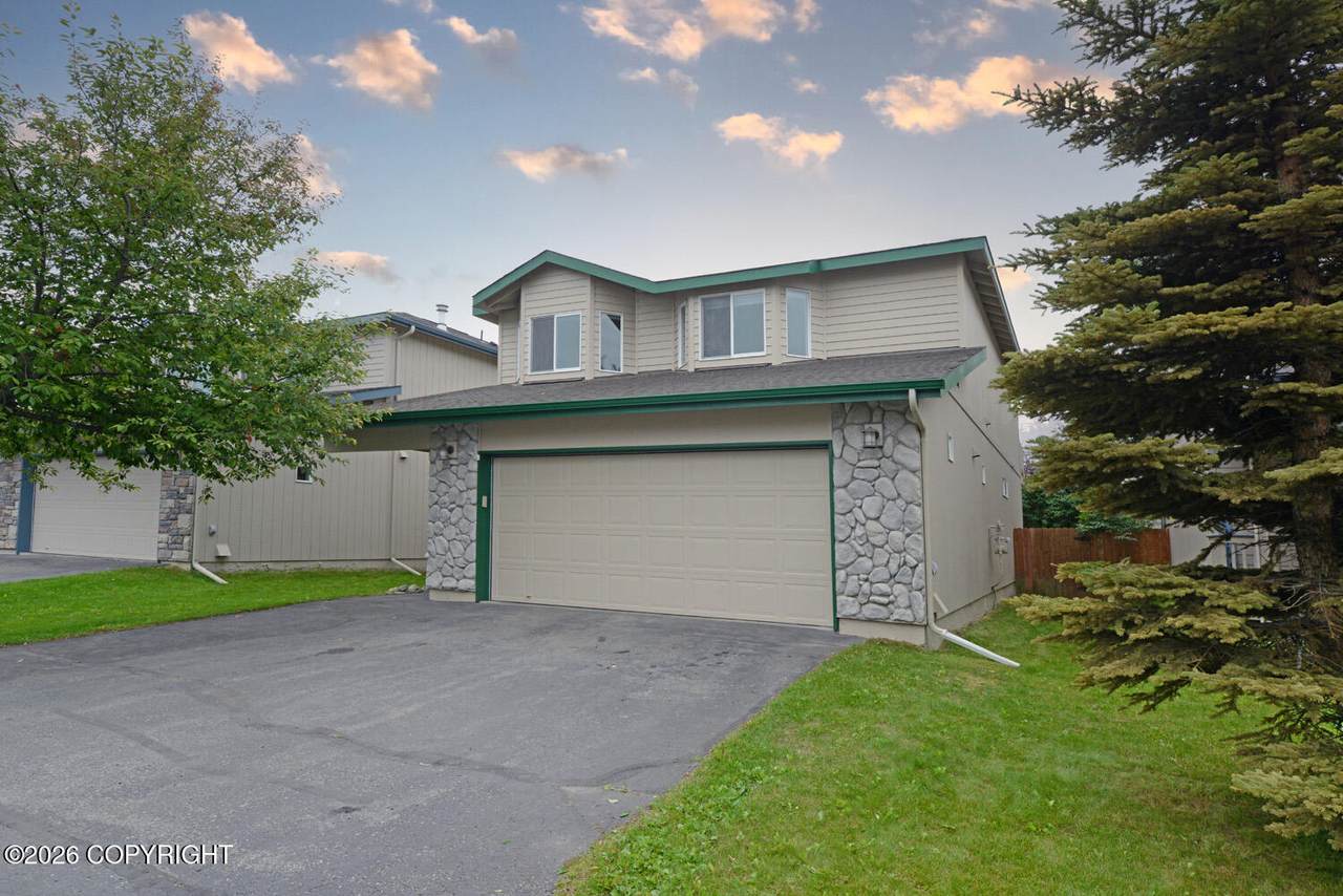 264 Dailey Avenue - Photo 1