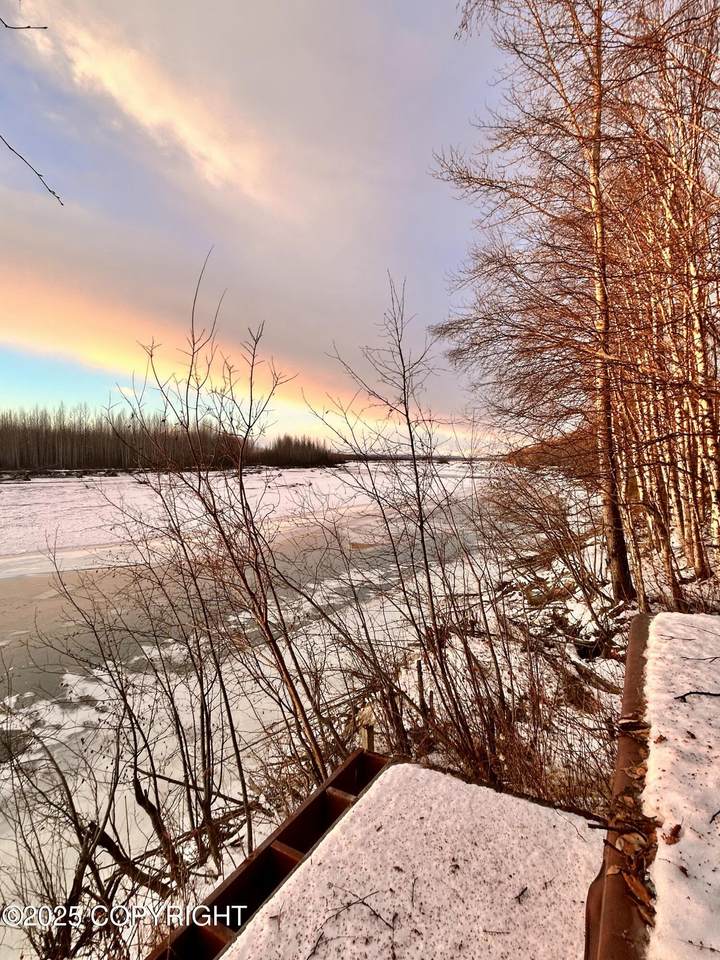https://bt-photos.global.ssl.fastly.net/alaska/1280_boomver_1_26-784-2.jpg