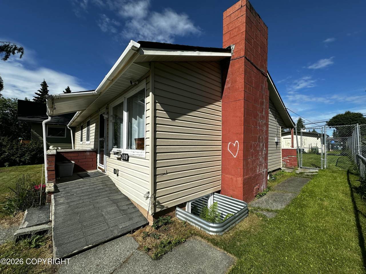 https://bt-photos.global.ssl.fastly.net/alaska/1280_boomver_1_26-8014-2.jpg