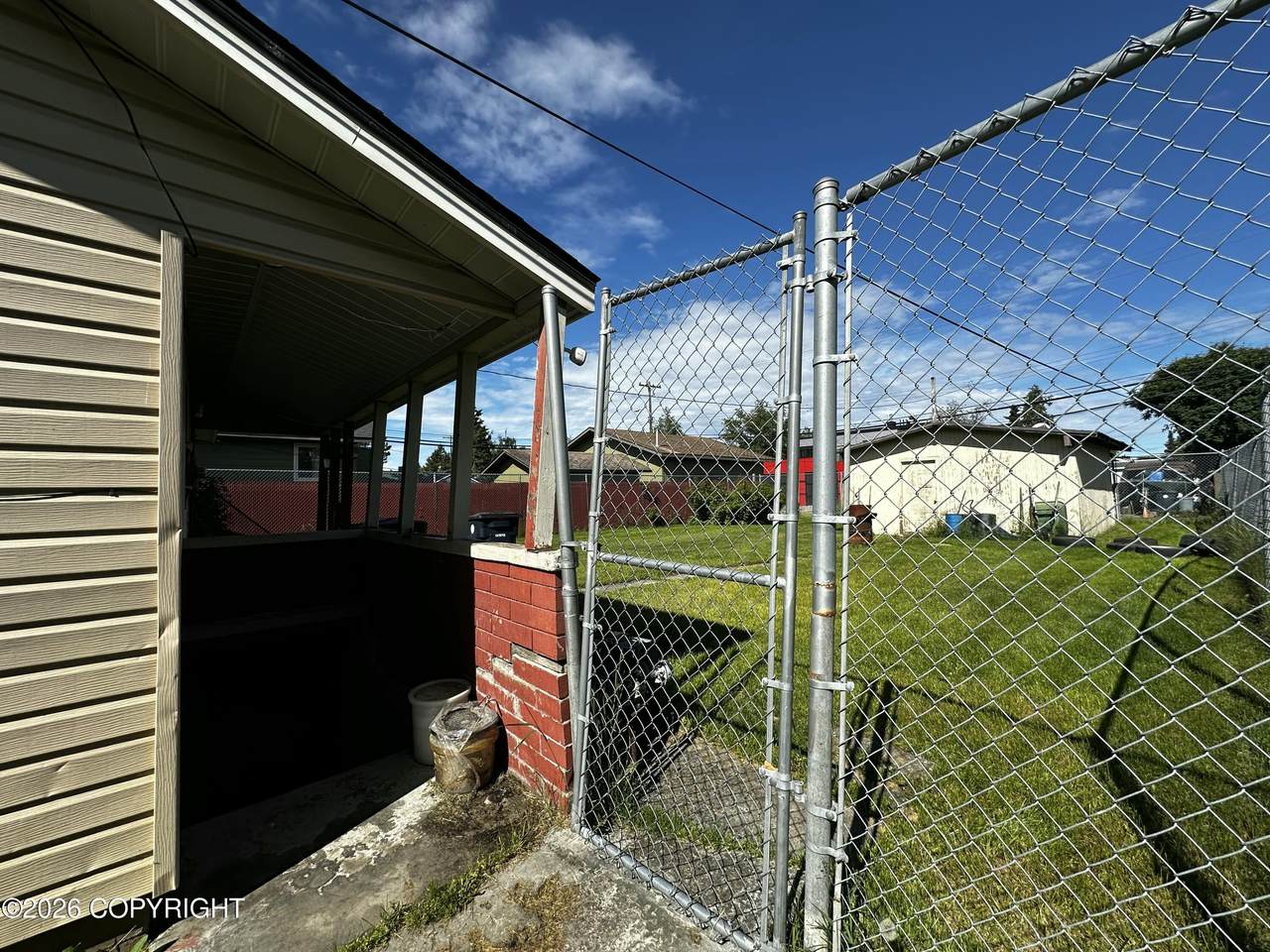 https://bt-photos.global.ssl.fastly.net/alaska/1280_boomver_1_26-8014-2.jpg