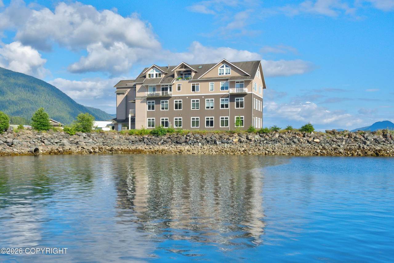 https://bt-photos.global.ssl.fastly.net/alaska/1280_boomver_1_26-8135-2.jpg