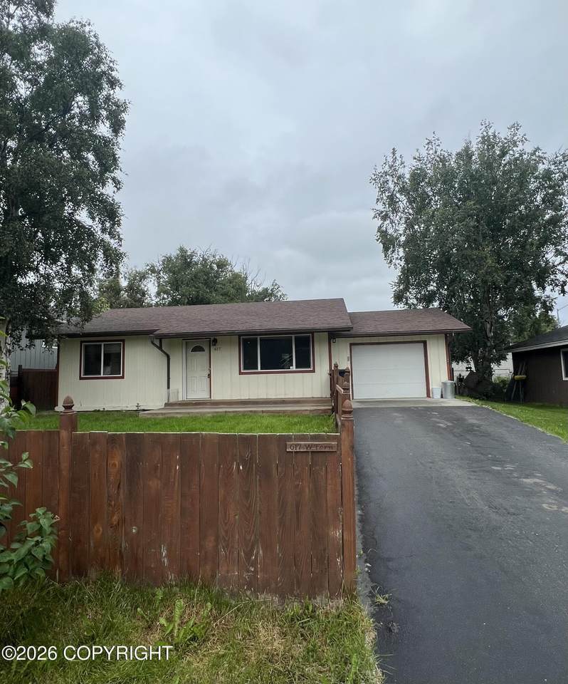 617 Fern Avenue - Photo 1