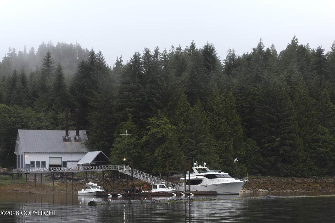 https://bt-photos.global.ssl.fastly.net/alaska/1280_boomver_1_26-8245-2.jpg