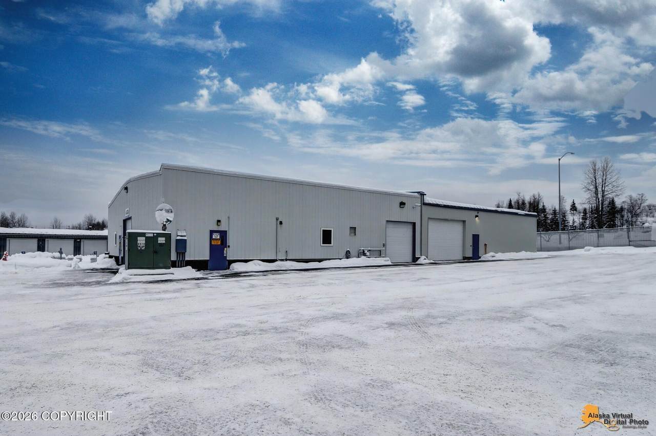 206 Post Road - Photo 1