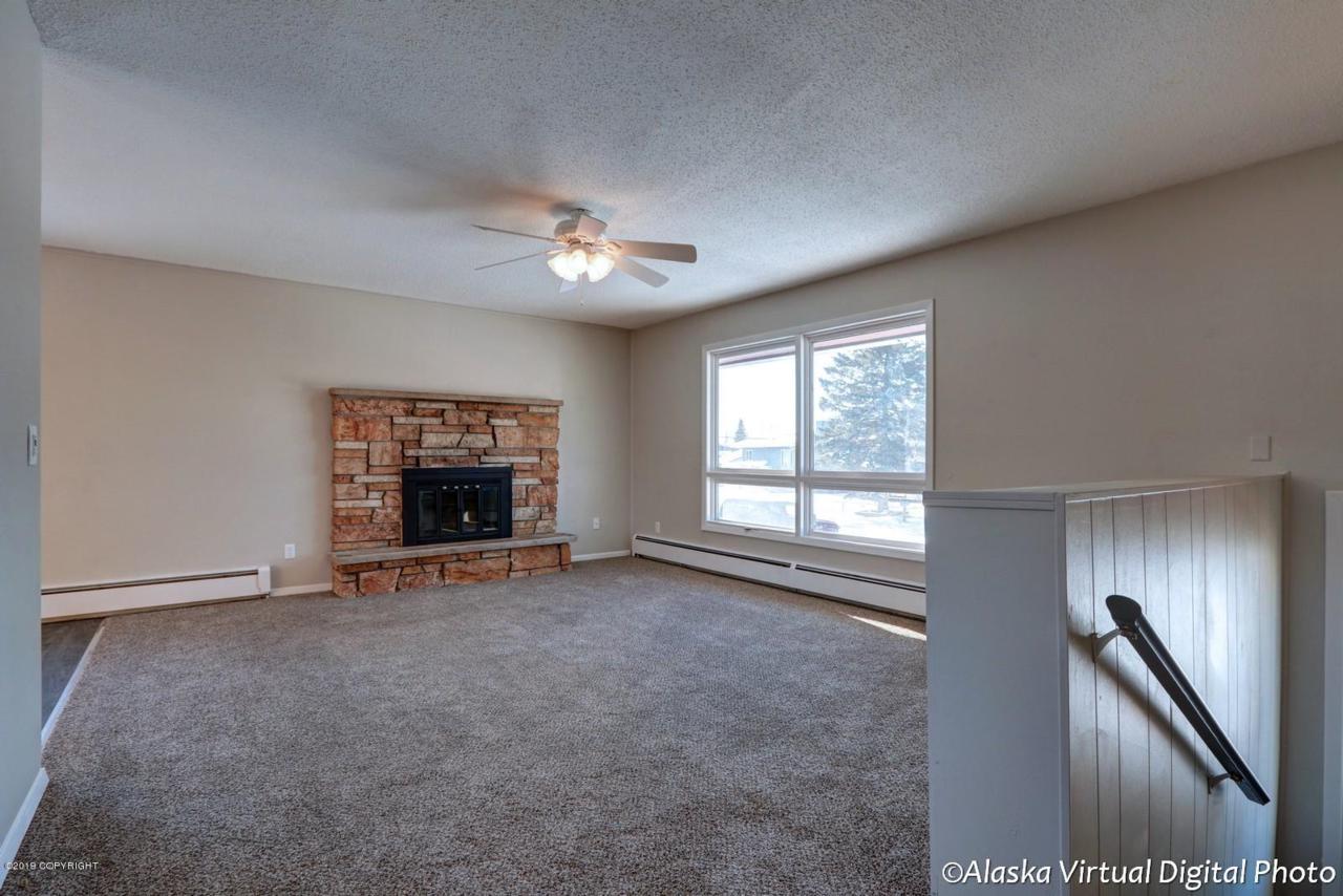 1825 Diomede Street - Photo 1