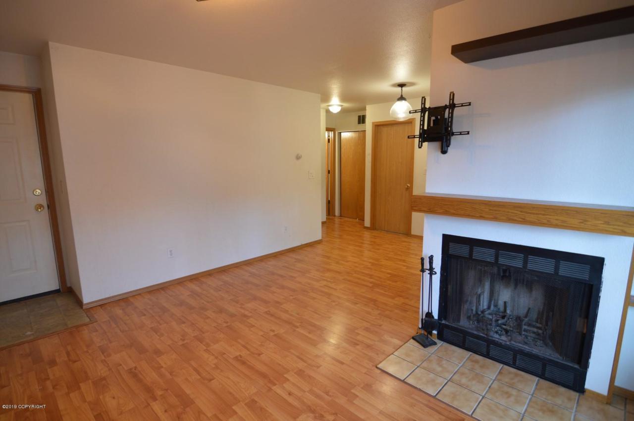 7321 Huntsmen Circle - Photo 1