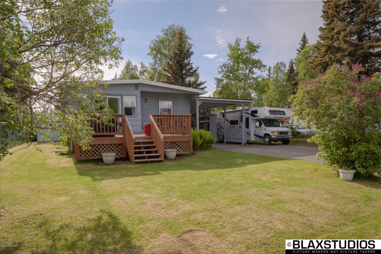 1506 Marten Street - Photo 1