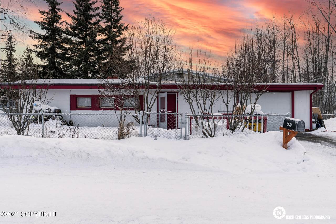 720 Kluane Drive - Photo 1