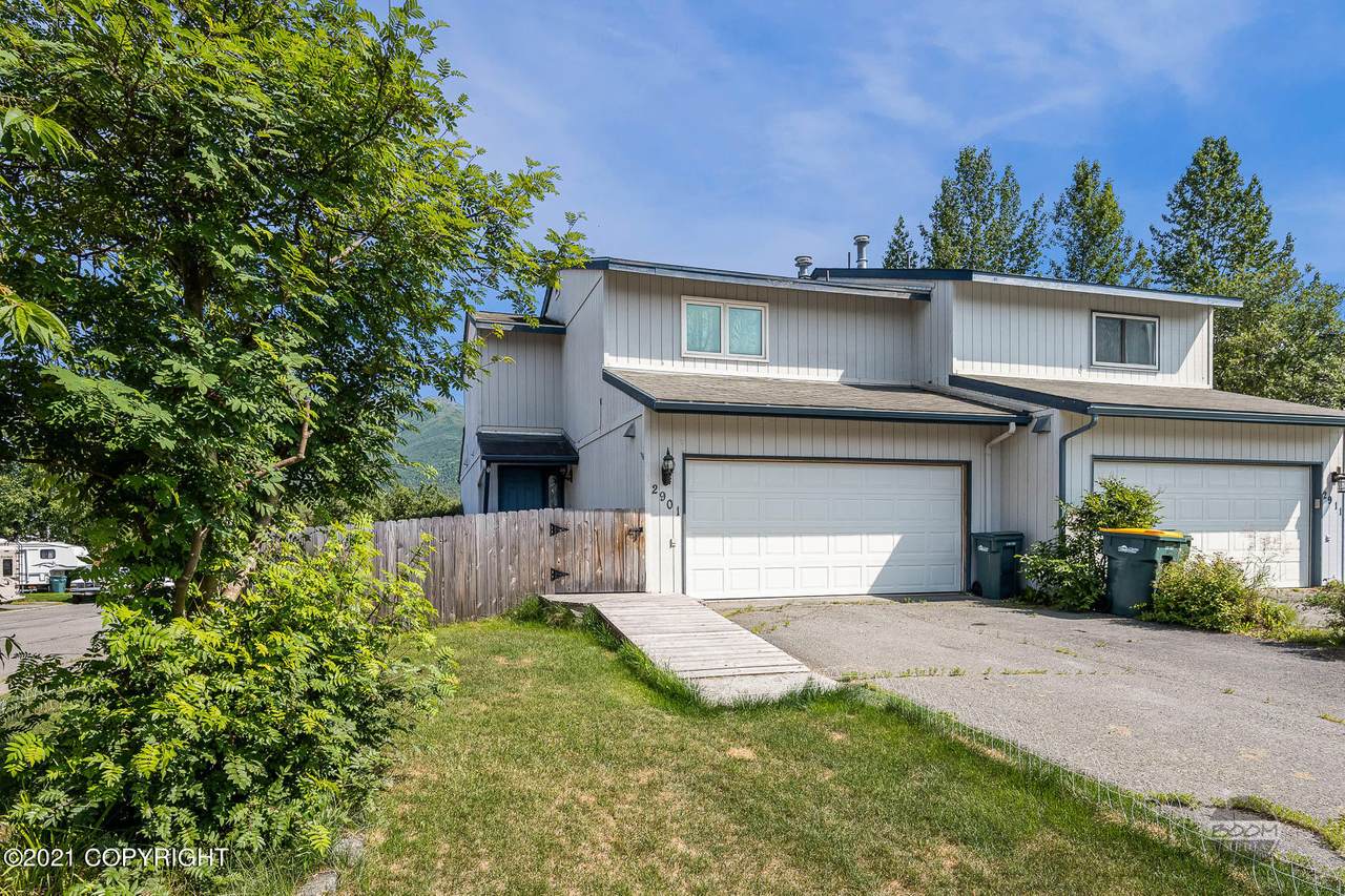 2901 Brookview Street - Photo 1