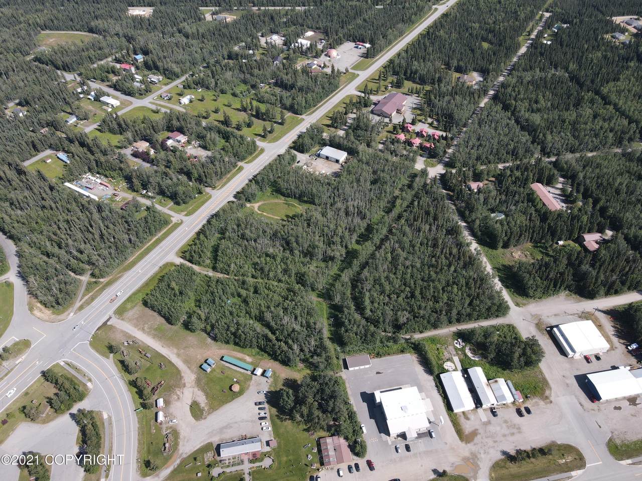 L80 Alaska Highway - Photo 1