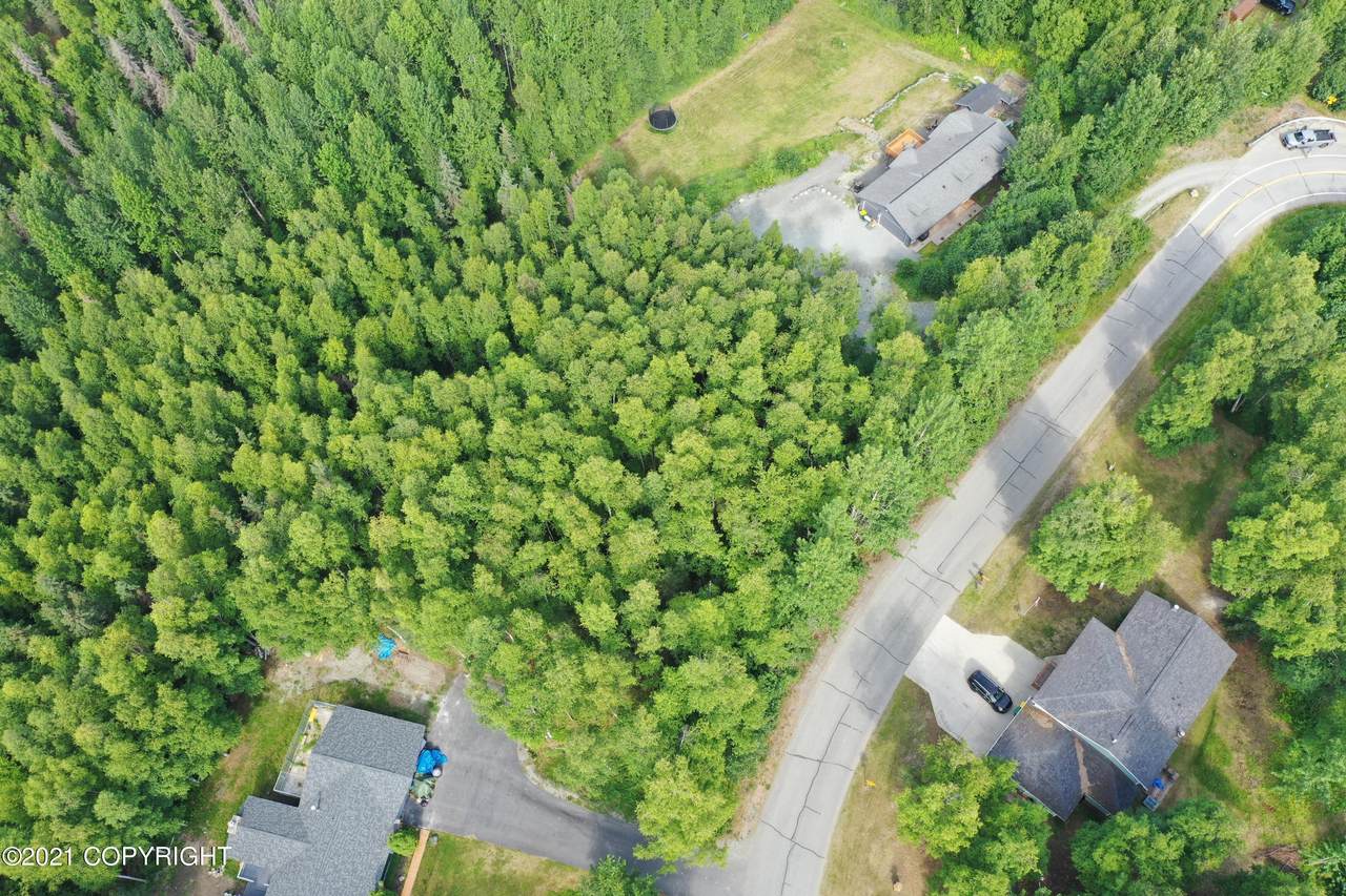 L28 Chandelle Drive - Photo 1