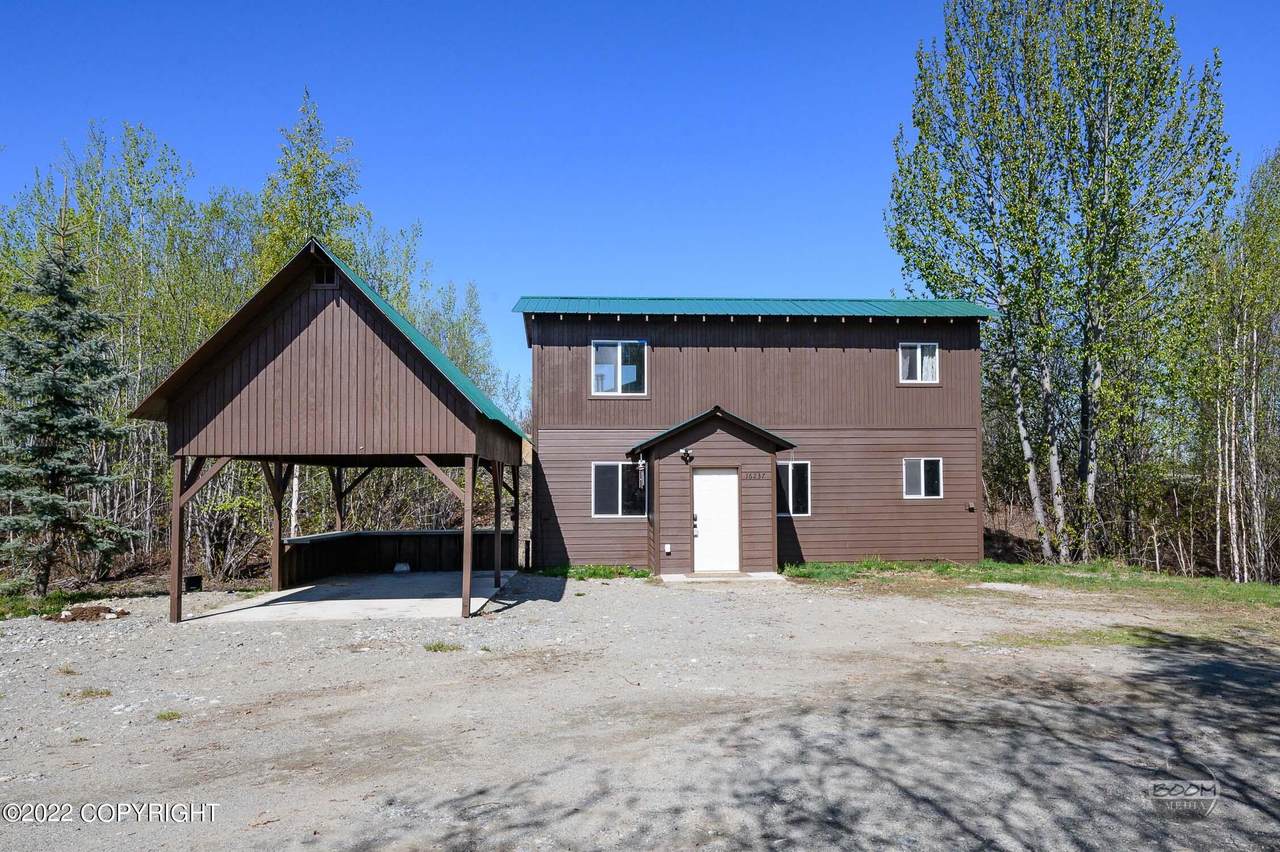 16237 Lakes Boulevard - Photo 1