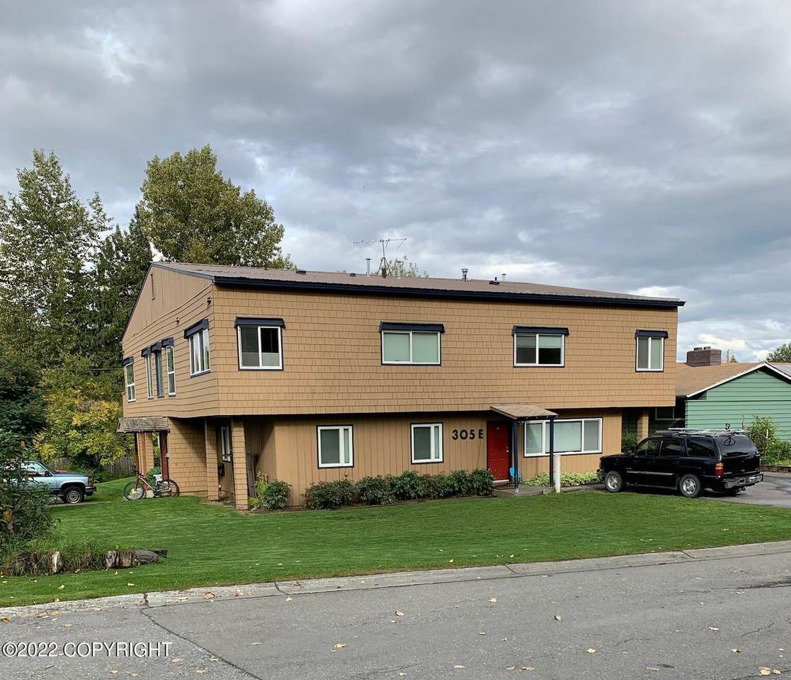 305 24th Avenue - Photo 1