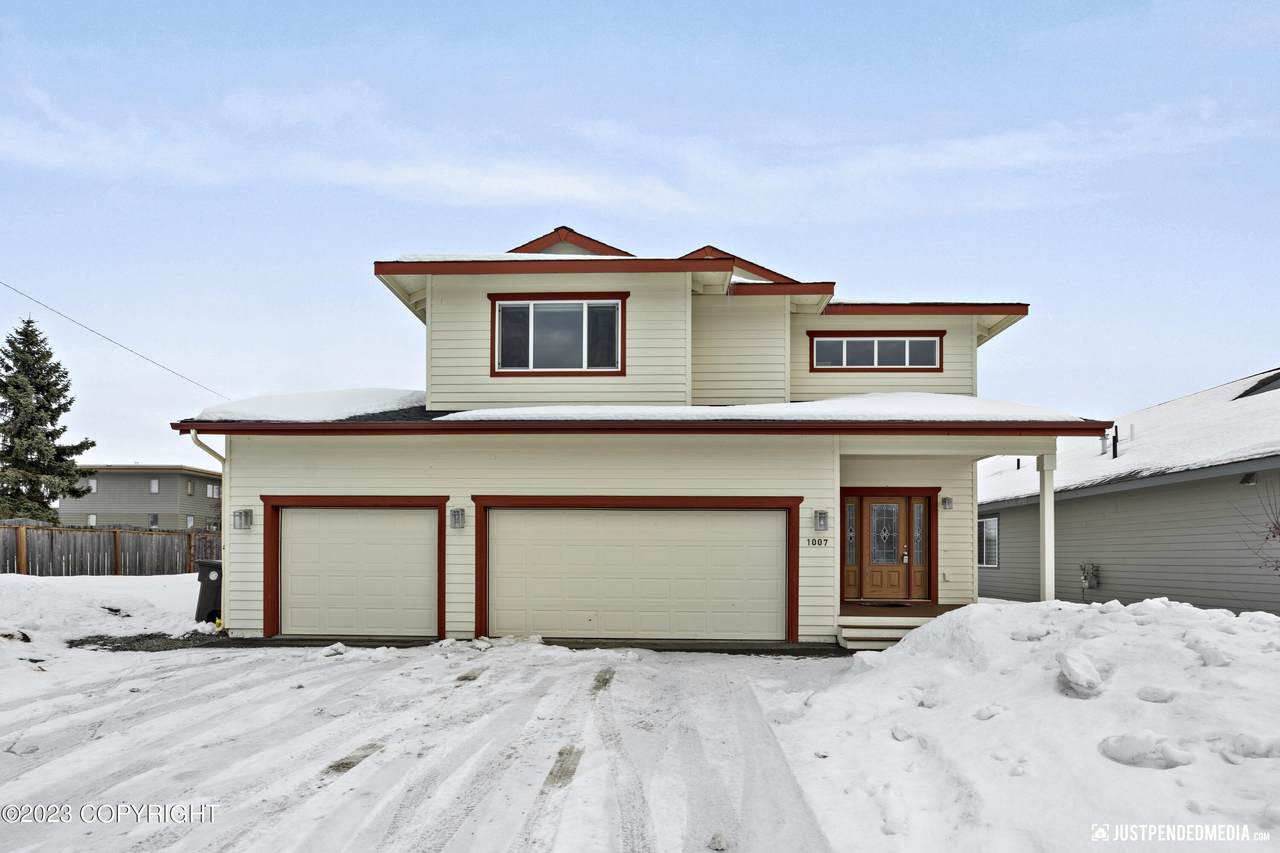 1007 Northpointe Bluff Drive - Photo 1