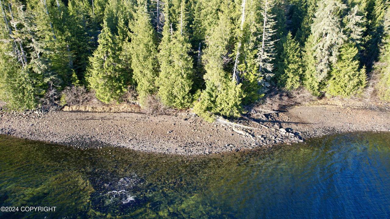 https://bt-photos.global.ssl.fastly.net/alaska/1280_boomver_2_24-14641-2.jpg