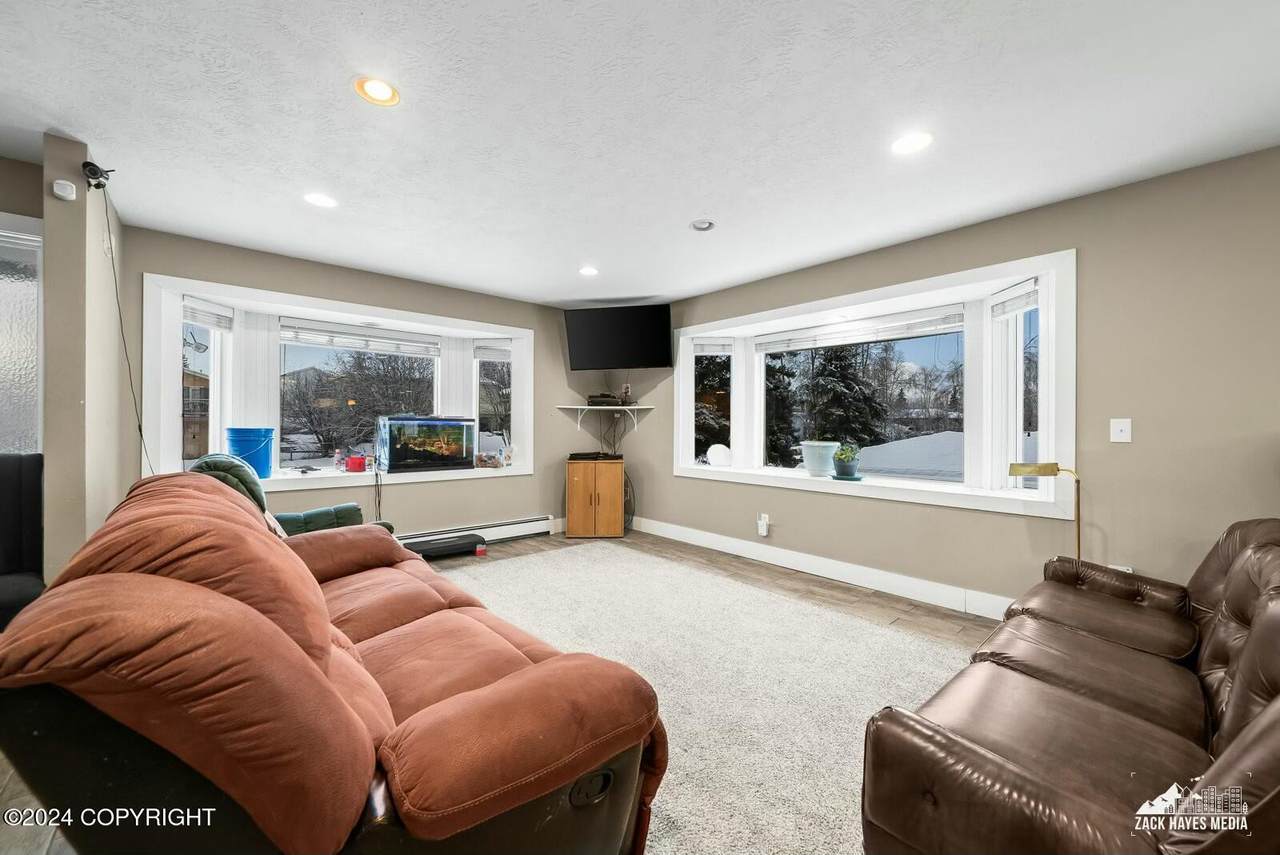 1310 Nichols Street - Photo 1