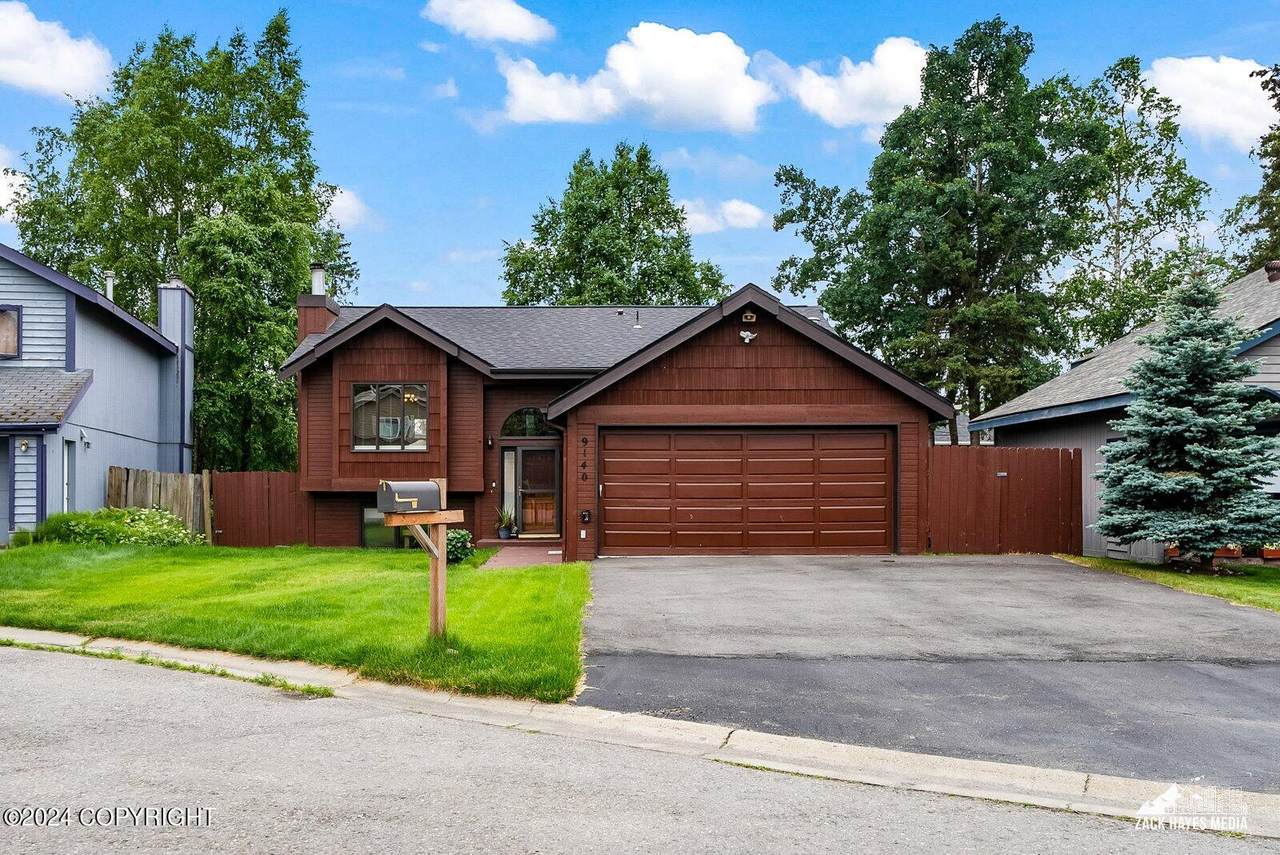 9140 Chipwood Circle - Photo 1